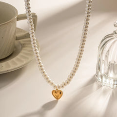 Natural Pearl Gold Heart Necklace